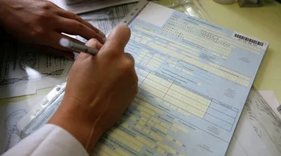 Больничный засчитывается в страховой стаж при официальной работе