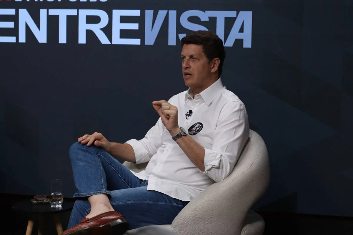 "Centrão está destruindo bolsonarismo por dentro", critica Ricardo Salles