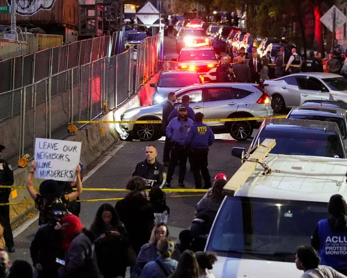 Federal agents shoot person in New York, police say