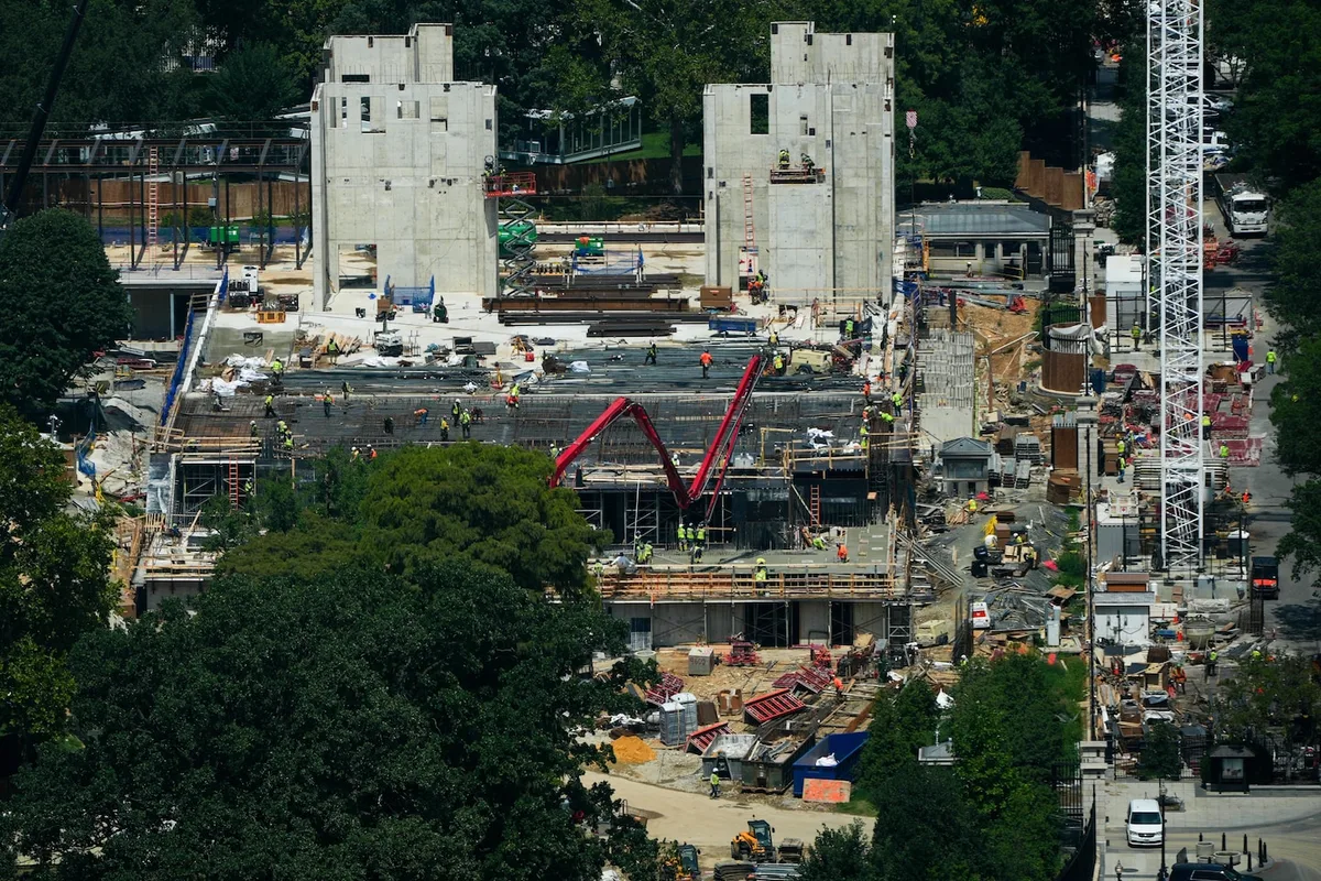 Supreme Court clears way for White House ballroom construction to continue