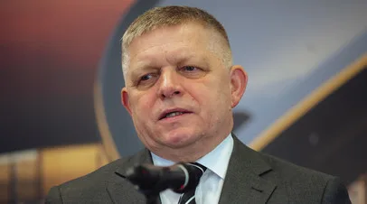 Фицо: ЕС разжигает конфликт на Украине, так как там не проливают кровь европейцы