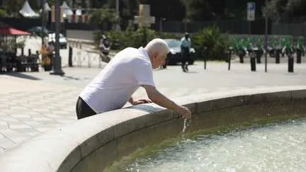 Le seuil des 40°C franchi dans un nombre record de stations météo au fil de l'été