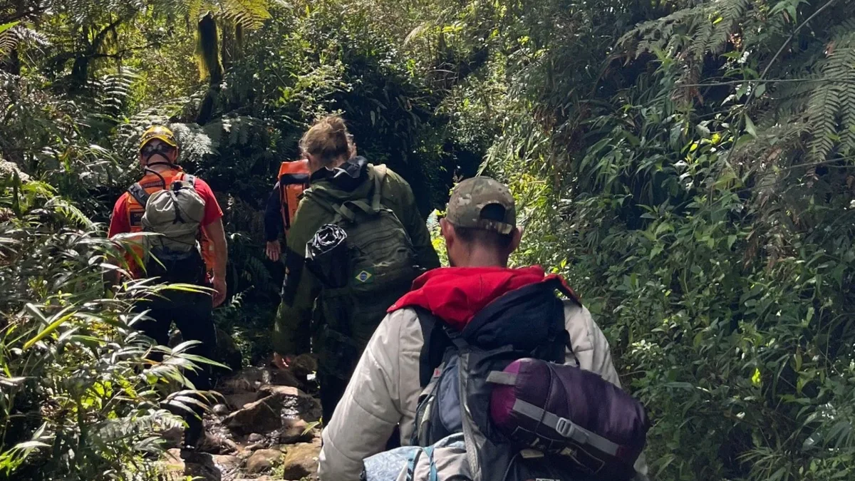Turistas foram encontrados a mais de 1 km da trilha após 40 horas de buscas em cânion no RS