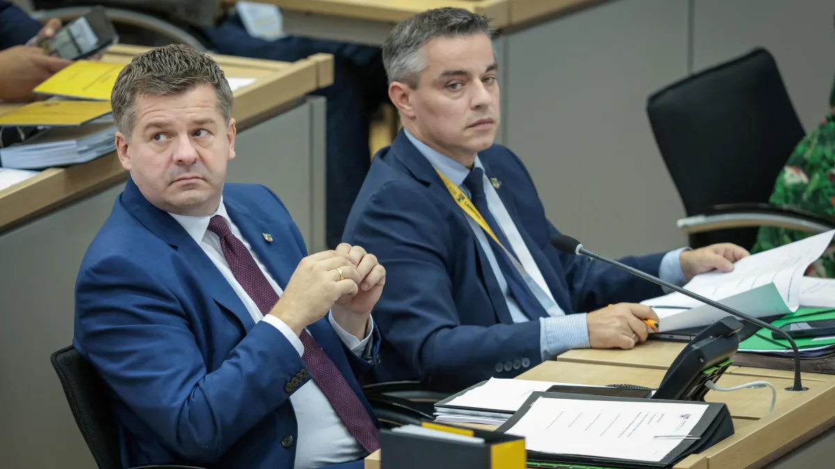 Deutschland liveblog: CDU-Überlegung: Bei Wahl Ulrich Siegmunds Plenarsaal verlassen