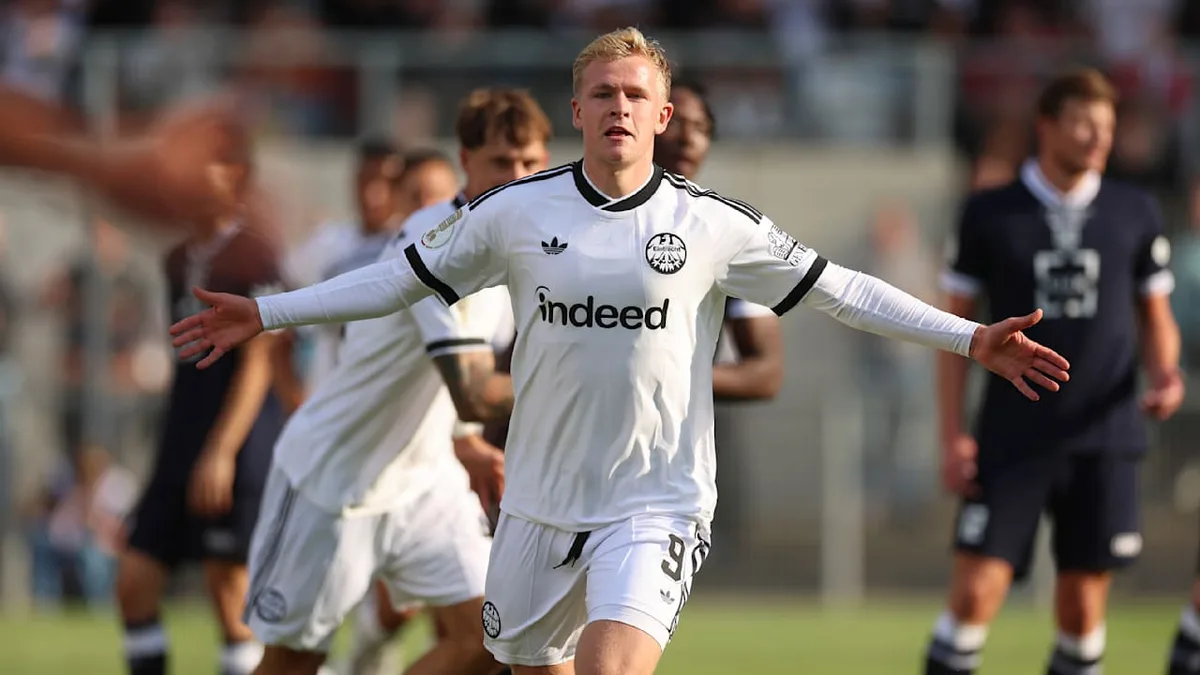 11:0 im Pokal nach Test-0:7 - Eintrachts Tor-Rekord macht Hütter froh