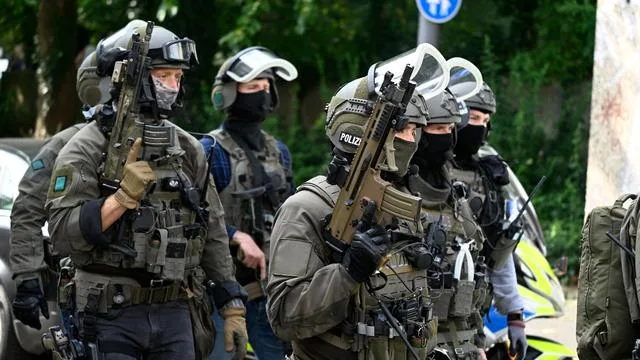 Schadensersatzklage: Nach SEK-Einsatz: Hausbesitzerin will 290.000 Euro vom Land