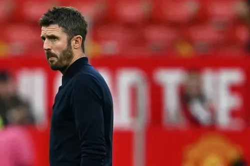 Carrick sees " freshness to the group" despite United's worst start since 1986