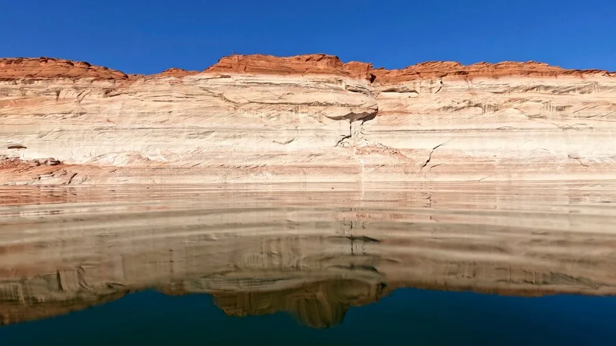 Lake Powell, second-largest reservoir in US, hits record low water level