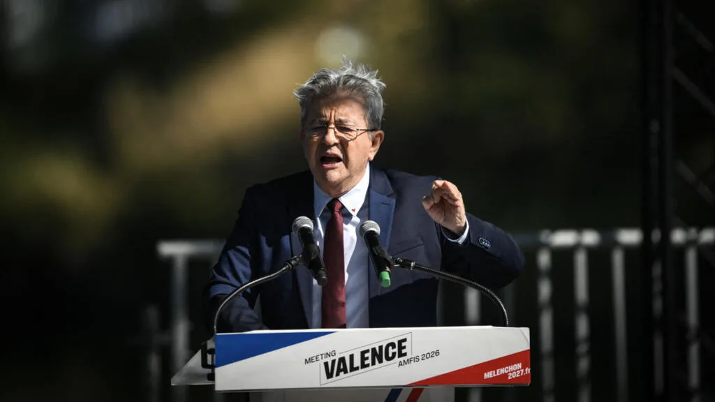 «Il faut créer un État écologique»: pour Jean-Luc Mélenchon, une rentrée politique teintée de vert et d'optimisme