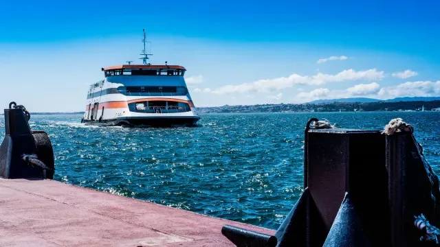 Transtejo diz que numerário continua disponível no terminal do Terreiro do Paço