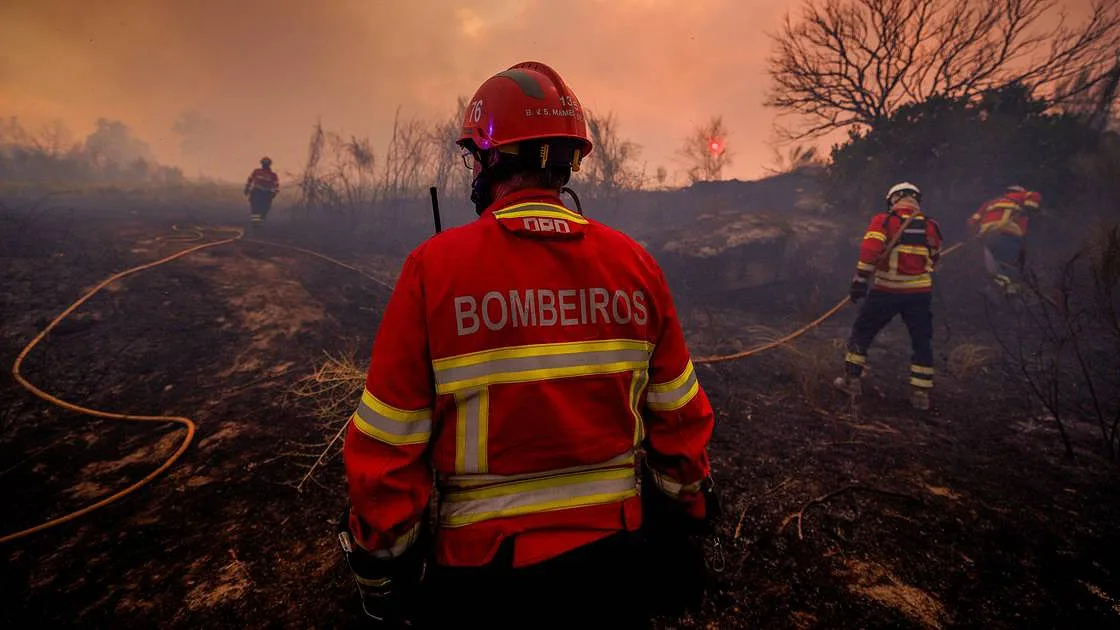 Fogo em Valongo controlado após deixar cinco bombeiros e dois civis feridos