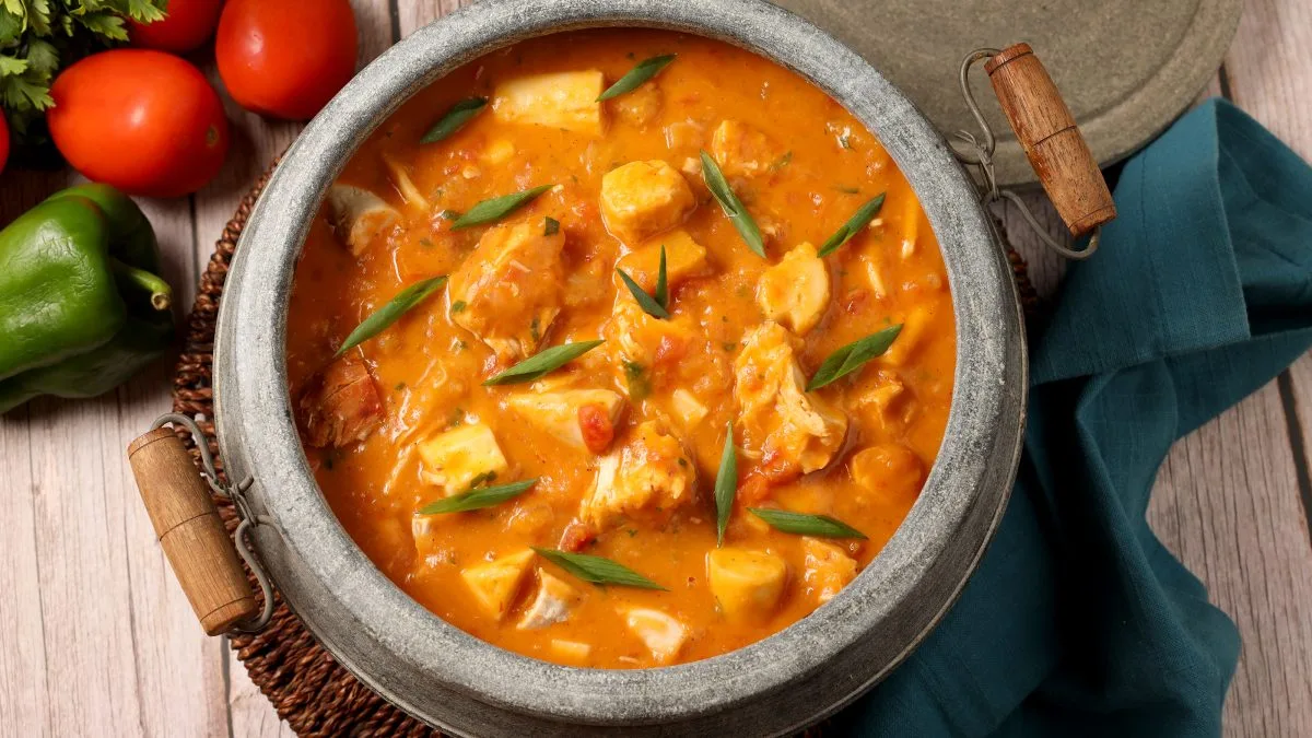 Receita de bobó de frango e palmito é uma opção para o almoço em família