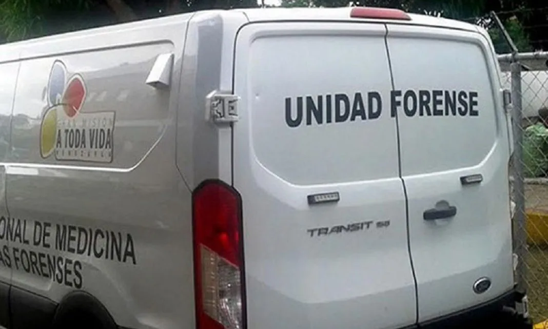 La mató con un destornillador porque le debía 2 dólares