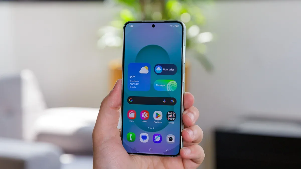Chegou a hora: Samsung começa a testar One UI 9 com Android 17 no Galaxy S25