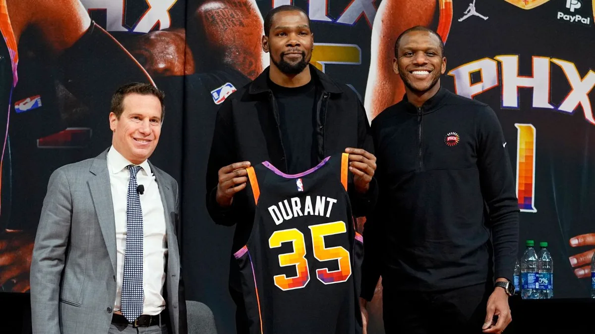 Rockets’ Kevin Durant, Suns owner Mat Ishbia spar on social media