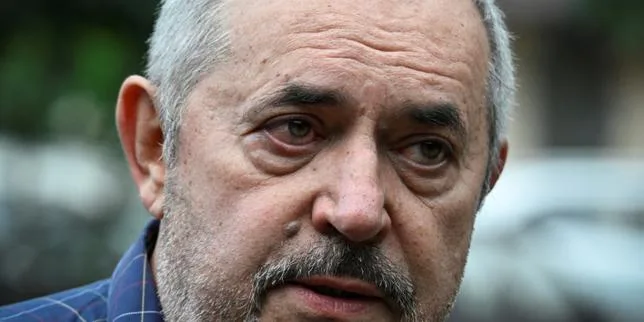 « C’était soit l’exil soit la prison » : rencontre avec Boris Nadejdine, l’opposant au Kremlin poursuivi à Moscou et réfugié à Paris depuis début août