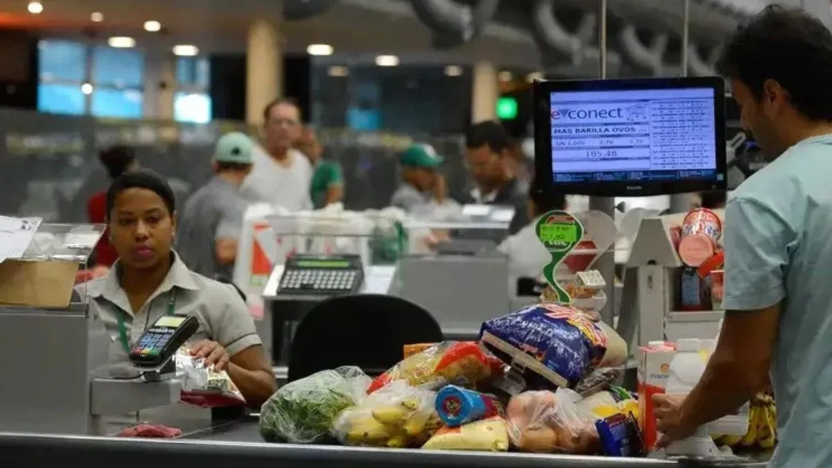 Fim da escala 6×1 não garante folga aos sábados e domingos; entenda o que diz a PEC