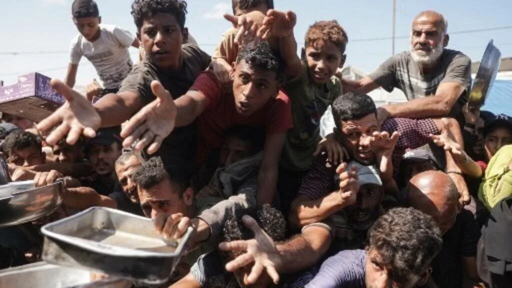Moradores de Gaza seguem entre ruínas, fome e incertezas três anos depois do 7 de Outubro