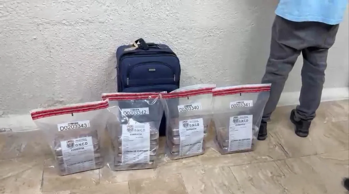 Apresan a canadiense con 15 kilos de droga y caen dos colaboradores de la red de tráfico “El Menor” en República Dominicana