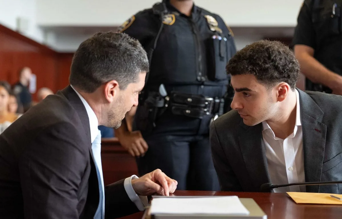 Etats-Unis : Encourant la prison à vie, Luigi Mangione devrait plaider coupable et bouleverser sa stratégie judiciaire