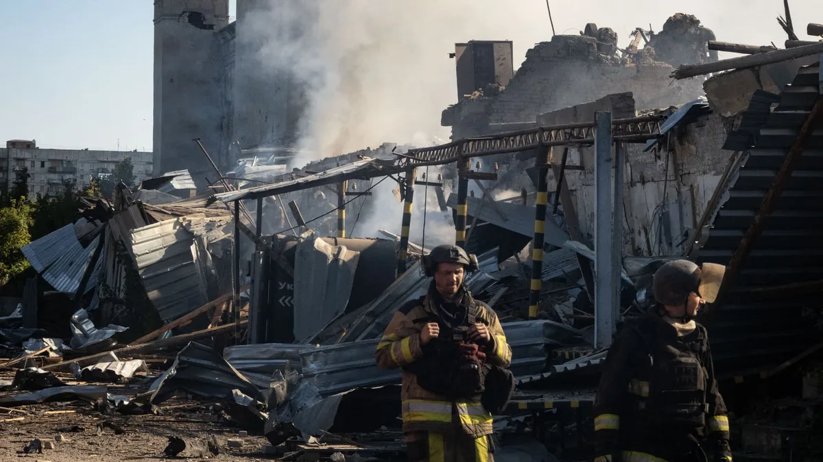 Guerre en Ukraine: un mort et une quinzaine de blessés dans des frappes russes à Kramatorsk