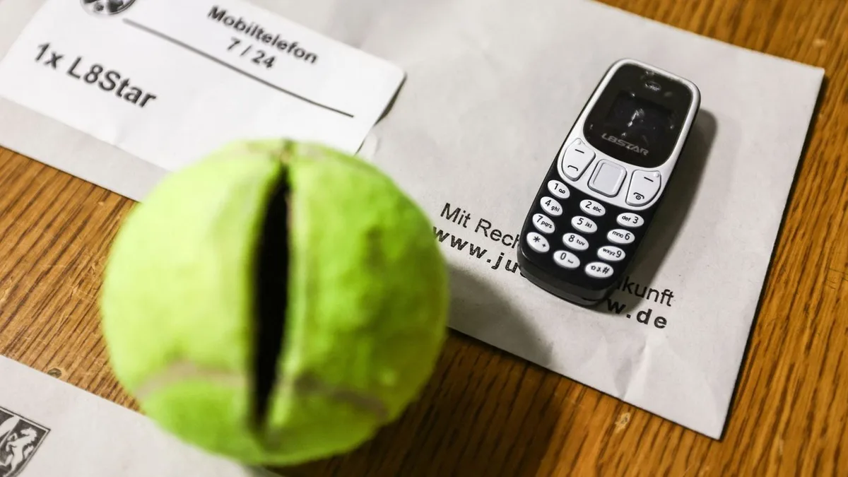 Knast-Schmuggel: Mit Dogpower gegen Streichholzschachtel-Handys und Sprühdrogen