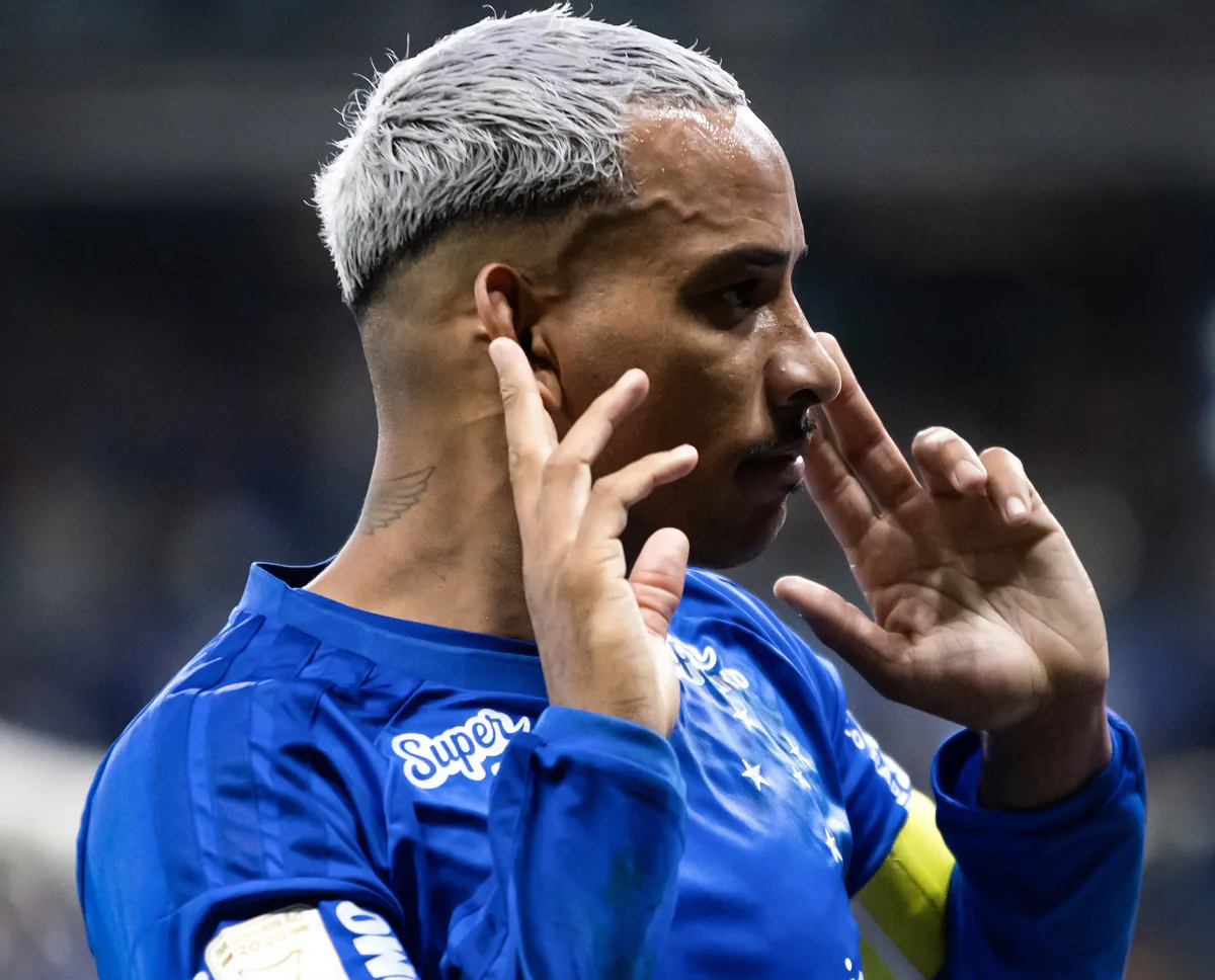 Matheus Pereira celebra virada sobre o Flamengo e destaca resiliência do Cruzeiro