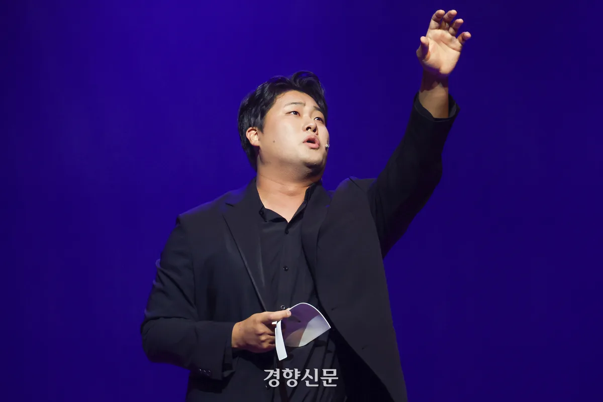 ‘Till I Hear You Sing을 열창하는 대학·일반부 김지환