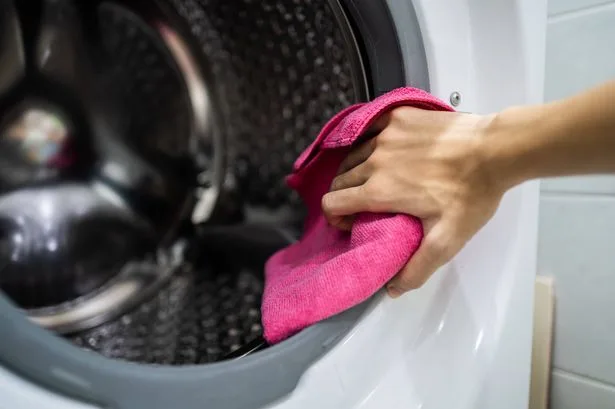 Washing machines will be free of mould with 2-ingredient trick that makes clothes smell fresh