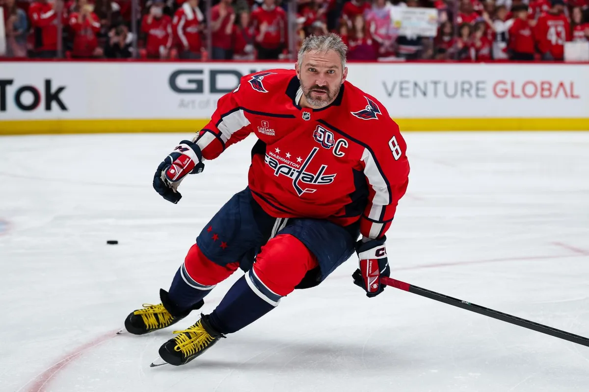 «Выглядит потрясающе». Том Уилсон оценил модель Александра Овечкина в NHL 27