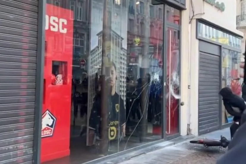 À Lille, la boutique du LOSC vandalisée en marge de la manifestation du 17 octobre
