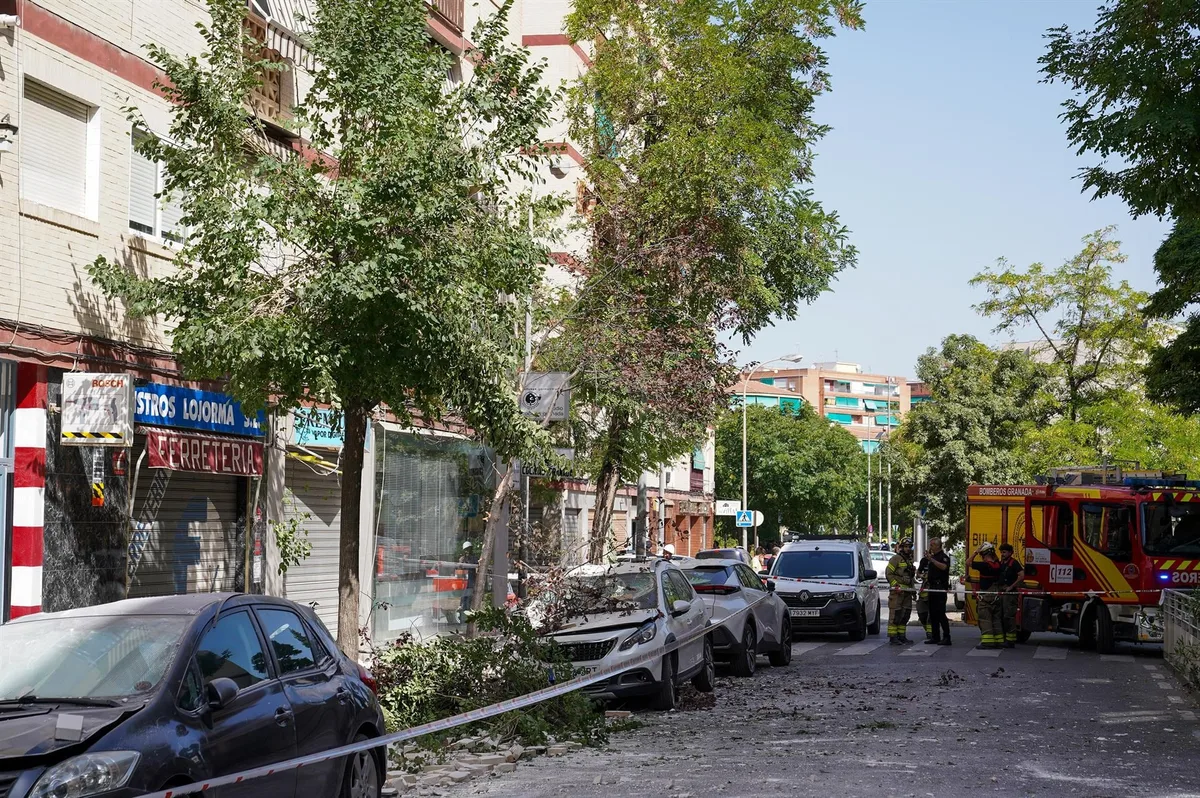Montero apela a la "tranquilidad" tras el nuevo terremoto y pide "seguir atentos a las indicaciones"