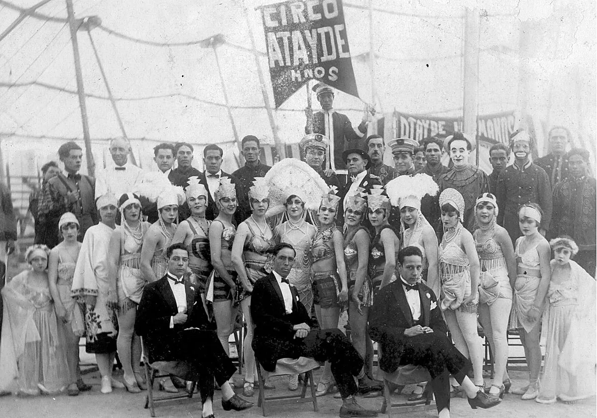 En las entrañas del circo itinerante más antiguo del mundo en su debut europeo: «Seguimos por amor al oficio»
