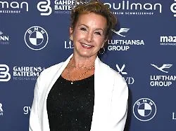 "Wir müssen da durch": Gabrielle Carteris in Berlin ausgezeichnet