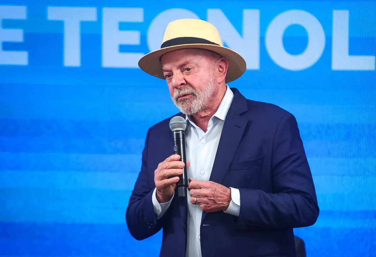Lula, candidato à reeleição pelo PT, concede entrevista à Globo