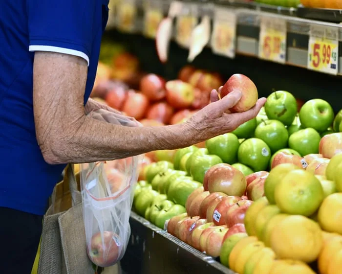 Migrant battle shifts to food prices; Hyrox athlete says sorry; and are we facing a ‘spermapocalypse’?