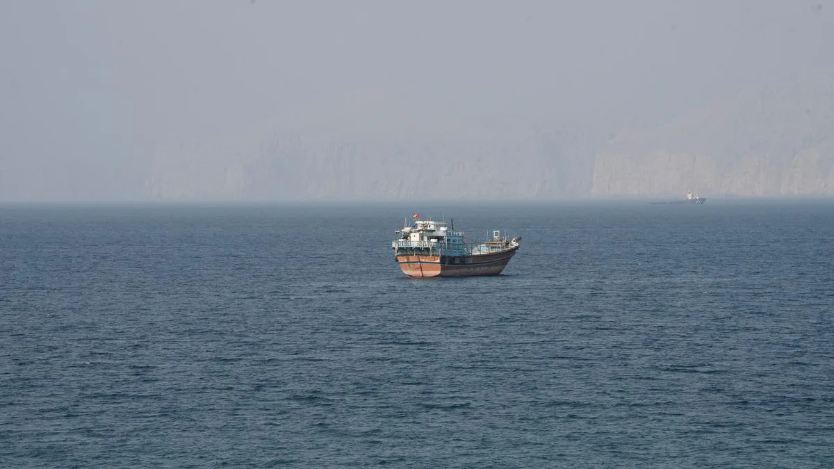 Hormuz crossings rise slightly from August 15, remain in single digits, data shows