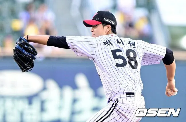 "박시원-김윤식 계속 선발, 순서는 고민" 5위도 걱정해야 할 판인데...LG 운명 영건들이 짊어졌다
