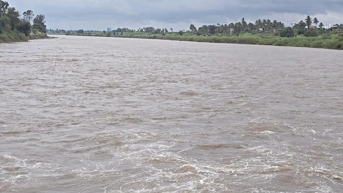 Discharge from Maharashtra reservoirs reduced slightly