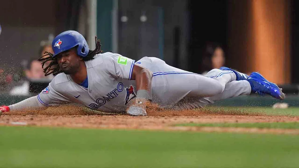 AL wild-card roundup: Blue Jays can’t gain ground despite beating Rangers