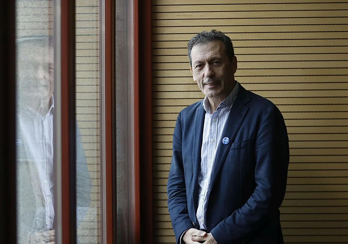 El oncólogo Luis Paz-Ares y el marcapasos más pequeño del mundo, entre los galardonados de los premios ABC Salud