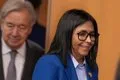 Delcy Rodríguez se acerca a Pedro Sánchez en la ONU y le pide seguir hablando sobre la situación en Venezuela