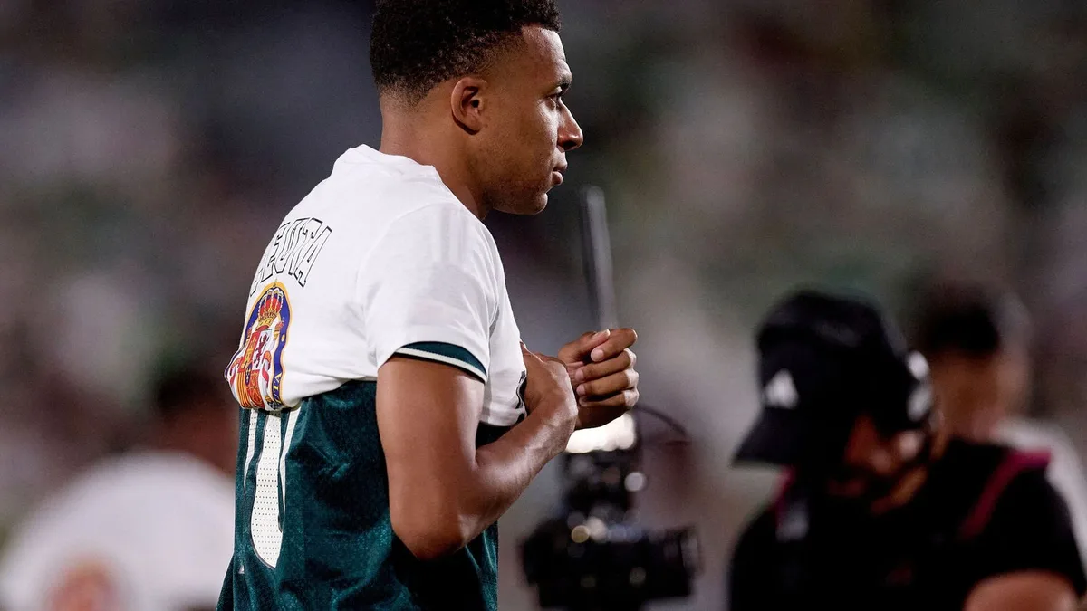 Mbappé explica lo de Ceuta y se desmarca del Balón de Oro: "Puedo hablar bien con mi boca, pero mi mejor abogado son mis pies"