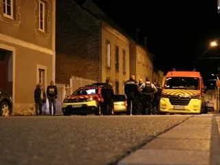 En Mayenne, un gendarme tire sur un homme de 42 ans armé d’un couteau et le blesse mortellement
