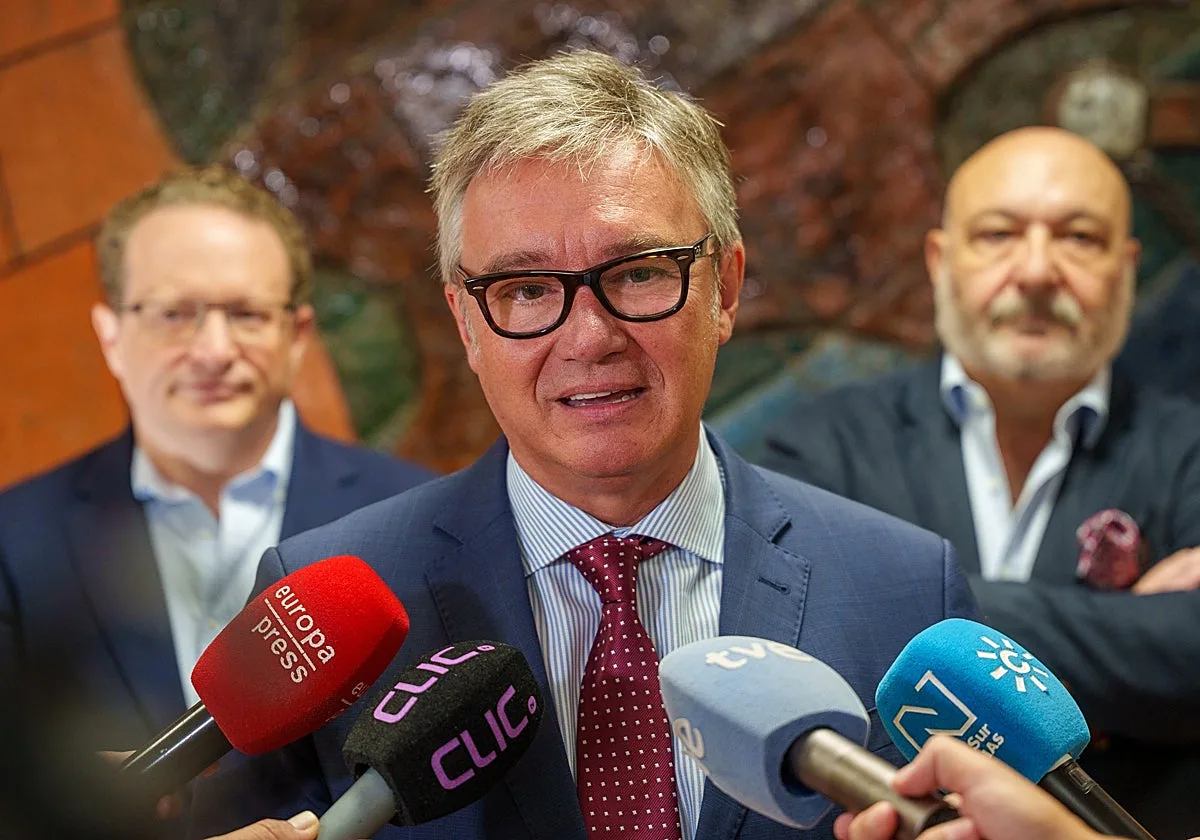 Gavira trabajará para que Córdoba se una al Plan de Grandes Ciudades y que la Junta de Andalucía lo financie al 50%