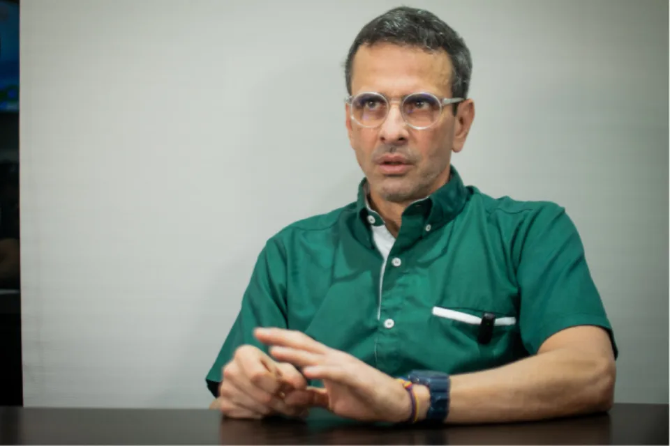 Capriles exige un «verdadero» plan de reconstrucción, al cumplirse dos meses del sismo