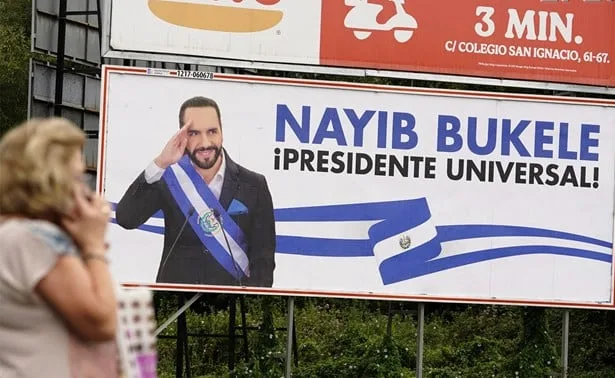 Bukele “presidente universal”, las polémicas vallas publicitarias que se vuelven virales en España