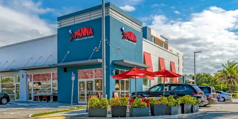 Operativos migratorios en Doral obligaron al cierre de popular sede de cadena de comida venezolana