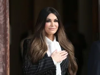 Pourquoi Donald Trump a demandé à Kimberly Guilfoyle, ambassadrice en Grèce et ex-fiancée de son fils, de démissionner
