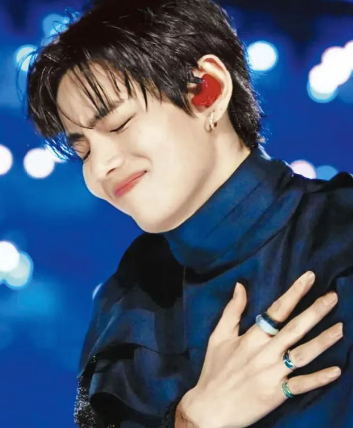 BTS 뷔도 반한 ‘할머니 반지’…MZ 사로잡은 ‘옥코어’